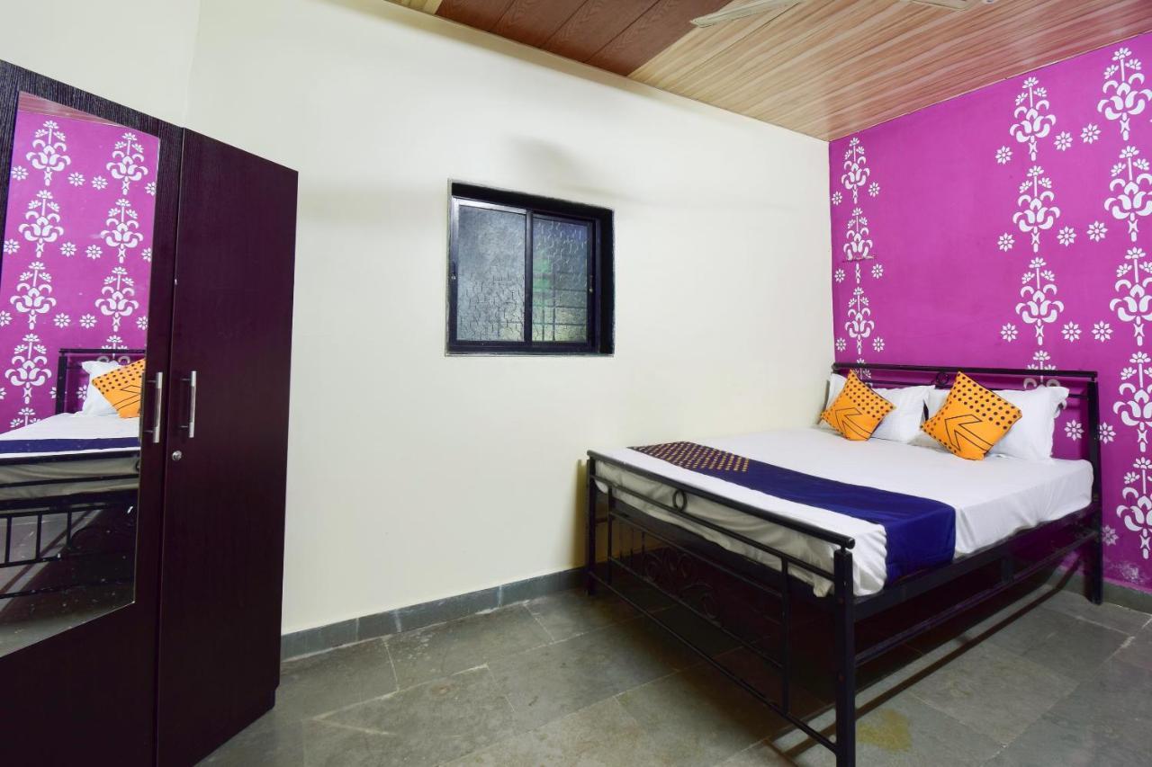 SPOT ON 66795 Hotel Abhijeet Otur Buitenkant foto