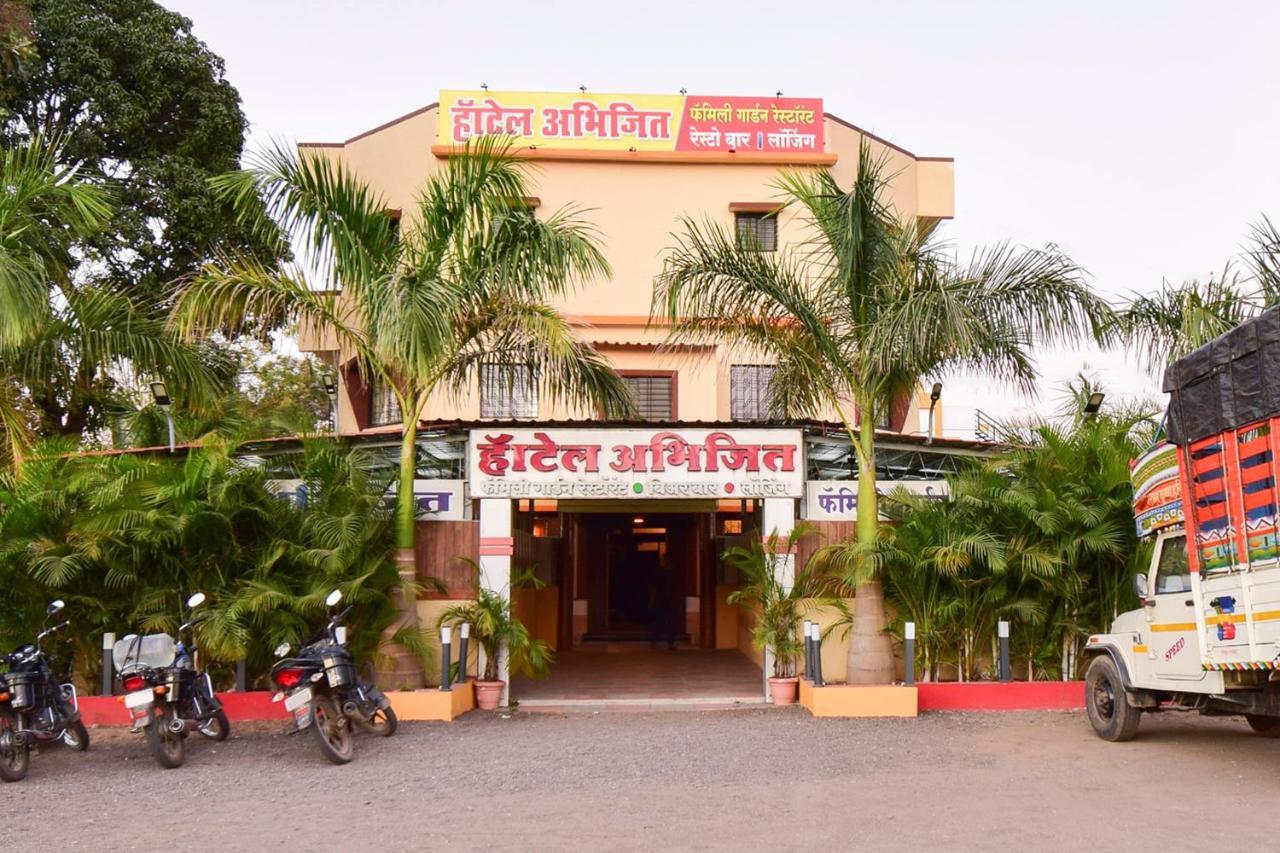 SPOT ON 66795 Hotel Abhijeet Otur Buitenkant foto